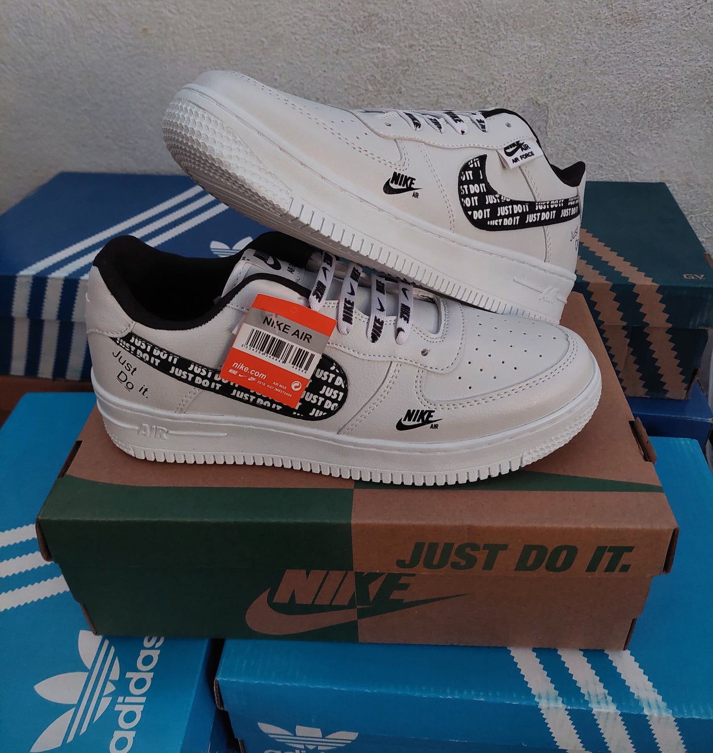 Nike Air Force 1 just do it